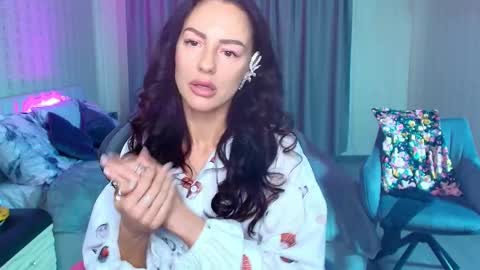 Milana online show from April 4, 8:35 am