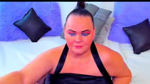 Lana online show from November 18, 9:32 am