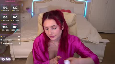 Snapshot of milanamusee chatting on January 8, 2:14 am Milana online show from January 8, 2:14 am