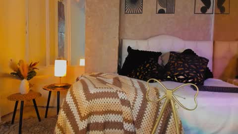 aya online show from November 14, 8:42 pm