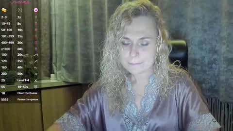 Snapshot of milanna_x chatting on September 13, 8:28 pm milanna_x online show from September 13, 8:28 pm