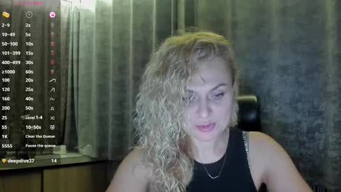 Snapshot of milanna_x chatting on September 21, 11:25 pm milanna_x online show from September 21, 11:25 pm