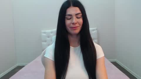 milasecretsss online show from July 22, 12:50 pm