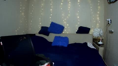 Milaxcute online show from April 26, 3:21 pm