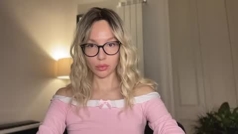 Mila online show from July 9, 4:42 pm