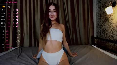 Snapshot of milemissyy chatting on September 13, 9:28 am Mia online show from September 13, 9:28 am