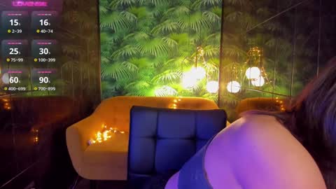 Snapshot of milena_mellow chatting on January 4, 9:20 pm Milena online show from January 4, 9:20 pm