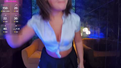 Snapshot of milena_mellow chatting on December 3, 9:01 pm Milena online show from December 3, 9:01 pm