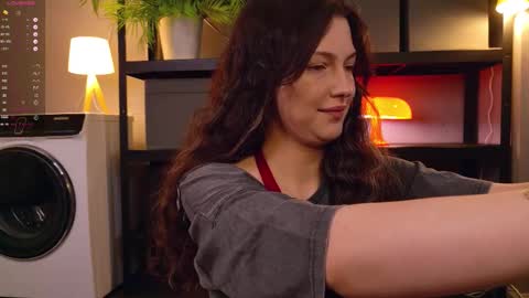 Miley online show from November 5, 6:18 am