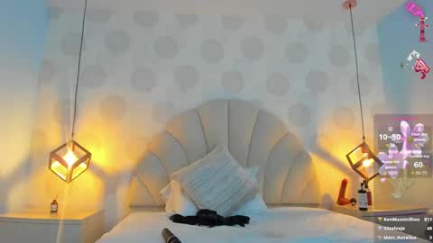 MILEY online show from September 19, 7:57 pm