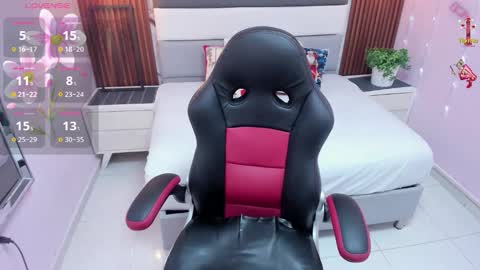 MILEY online show from December 2, 7:27 pm