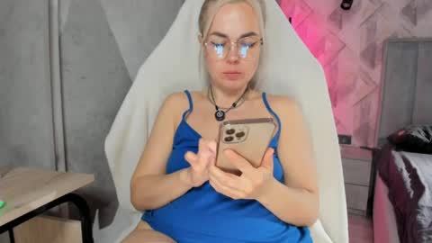 Maria online show from April 24, 11:13 am