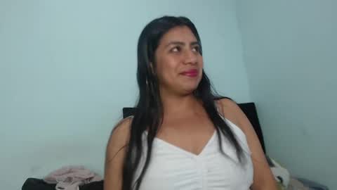 Anay velez online show from April 26, 4:43 am