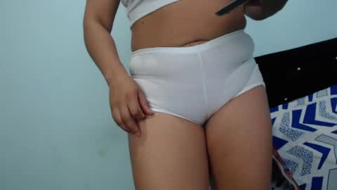 Anay velez online show from April 15, 3:51 am