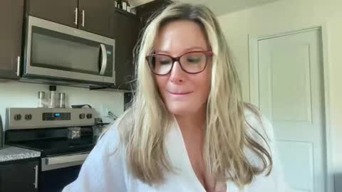 MIlf Goddess online show from October 26, 2:34 pm