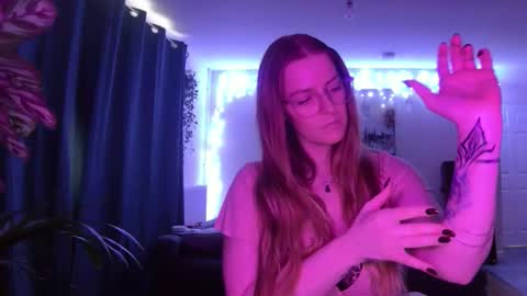 Milf Tara36 online show from March 12, 3:51 pm