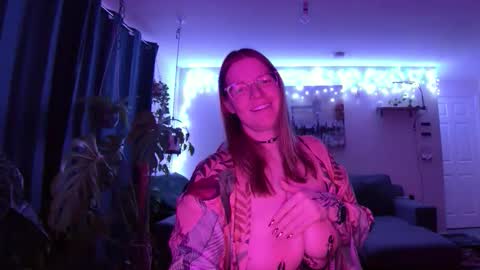 Milf Tara36 online show from March 16, 7:40 pm