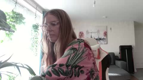 Milf Tara36 online show from March 4, 10:57 am