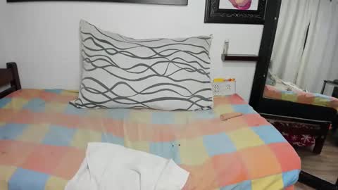 laura online show from March 9, 4:05 am