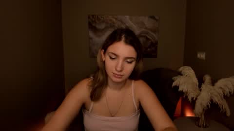 milinafox online show from October 1, 5:12 am