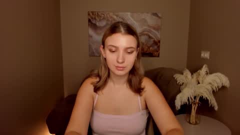 milinafox online show from September 9, 3:06 am