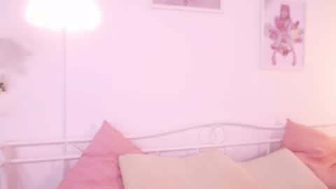 Snapshot of milky_0 chatting on September 13, 11:13 pm milky_0 online show from September 13, 11:13 pm