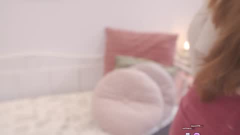 milky_0 online show from July 8, 7:27 pm