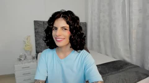 Snapshot of milla_pixxie chatting on February 20, 6:28 am Milagros online show from February 20, 6:28 am