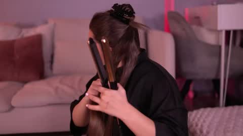 milla_serene online show from April 26, 5:38 am