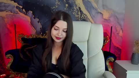 Snapshot of mille_joy chatting on March 10, 7:00 am Mille online show from March 10, 7:00 am