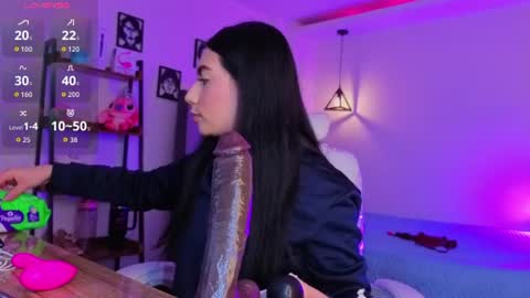 miller_vanessa_ online show from July 13, 8:53 pm