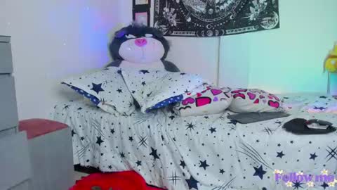         online show from June 10, 4:33 am