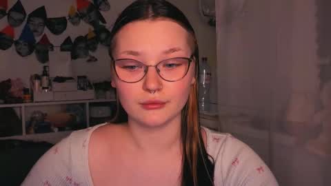 Millie online show from November 20, 11:11 am