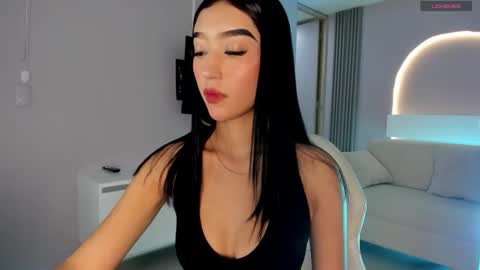 Snapshot of millieskinny_ chatting on October 14, 11:07 pm Ana Maria online show from October 14, 11:07 pm