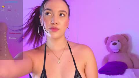 Snapshot of milly_01 chatting on February 3, 1:52 am Milly online show from February 3, 1:52 am