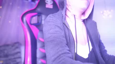 MILLY online show from December 22, 7:17 pm