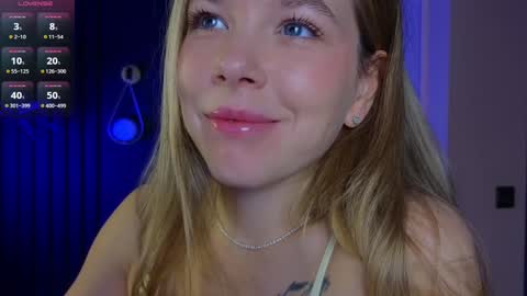 Snapshot of milly_shy chatting on September 20, 6:45 am Milly online show from September 20, 6:45 am