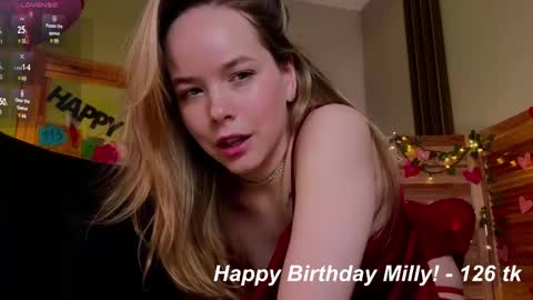 Snapshot of milly_shy chatting on February 21, 8:06 am Milly online show from February 21, 8:06 am