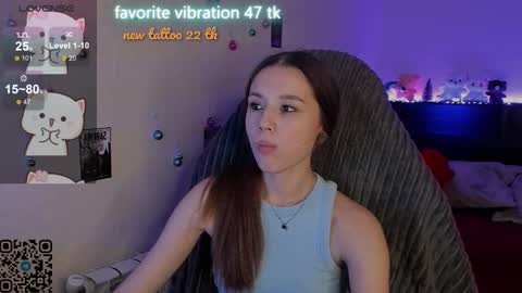 Emily online show from December 15, 8:14 pm