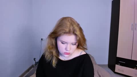 hi Im Mina  online show from November 24, 2:02 am