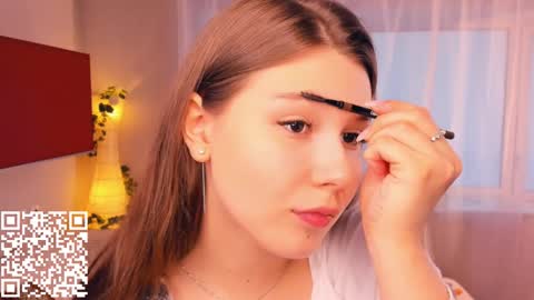 Mindi online show from October 22, 7:24 am