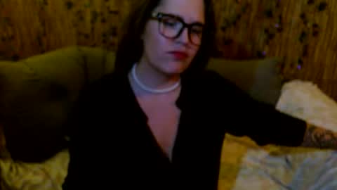 Mindy online show from November 17, 7:42 am