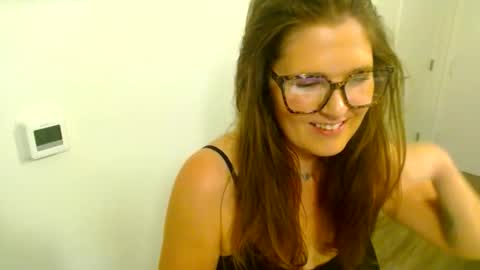 Mindy online show from April 28, 5:00 am