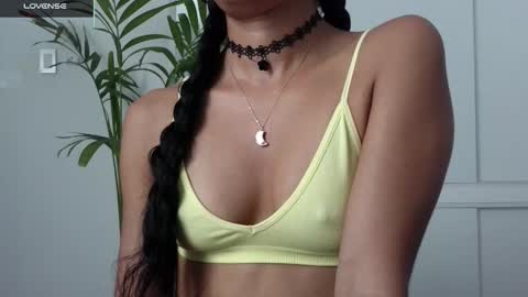 Snapshot of minikunis chatting on September 19, 7:13 pm Mini Mila Kunis ft Ashton Katchero. Follow me to stay in touch online show from September 19, 7:13 pm