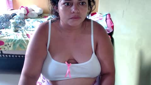 Snapshot of minnie_bbw69 chatting on March 1, 11:28 am Andrea online show from March 1, 11:28 am