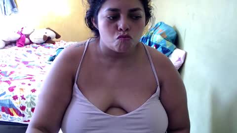 Snapshot of minnie_bbw69 chatting on September 10, 1:44 pm Andrea online show from September 10, 1:44 pm