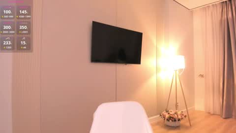 minnie_jin online show from March 29, 2:49 pm