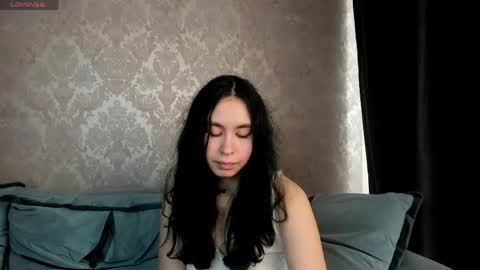 Minnie online show from April 26, 5:49 am