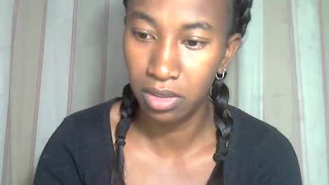 minouch211907 online show from January 6, 1:09 am