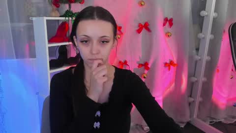 Snapshot of mipsymipson chatting on December 7, 10:12 am NEXT STREAM NOVEMBER 27282930 online show from December 7, 10:12 am